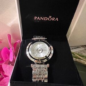 Pandora Watch